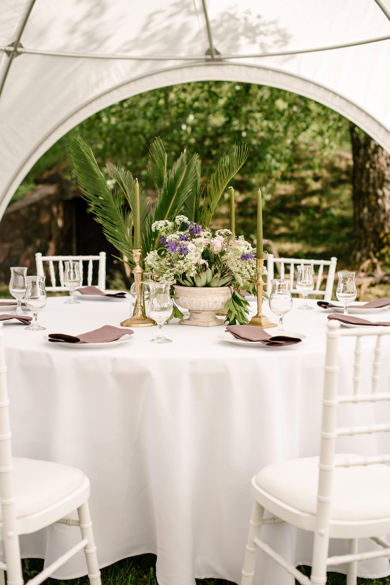 Balta apv. staltiesė (1.8m stalui)